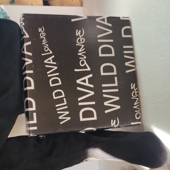 TALL BOOTS.Pair of high heels boots, Tall Boots - Picture 13 of 13